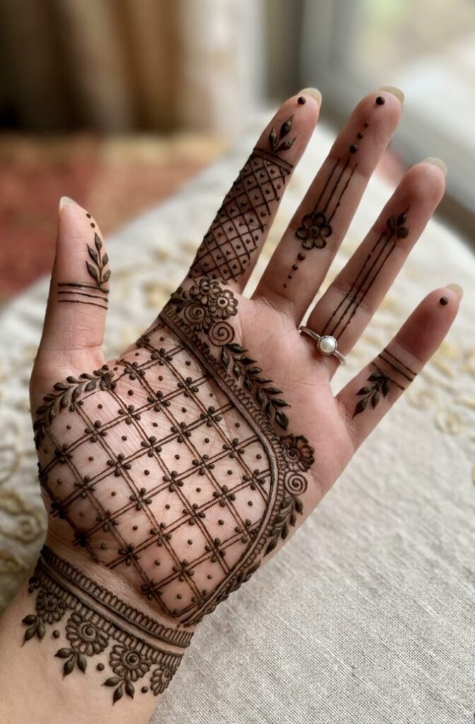 basic easy front hand simple mehndi design back